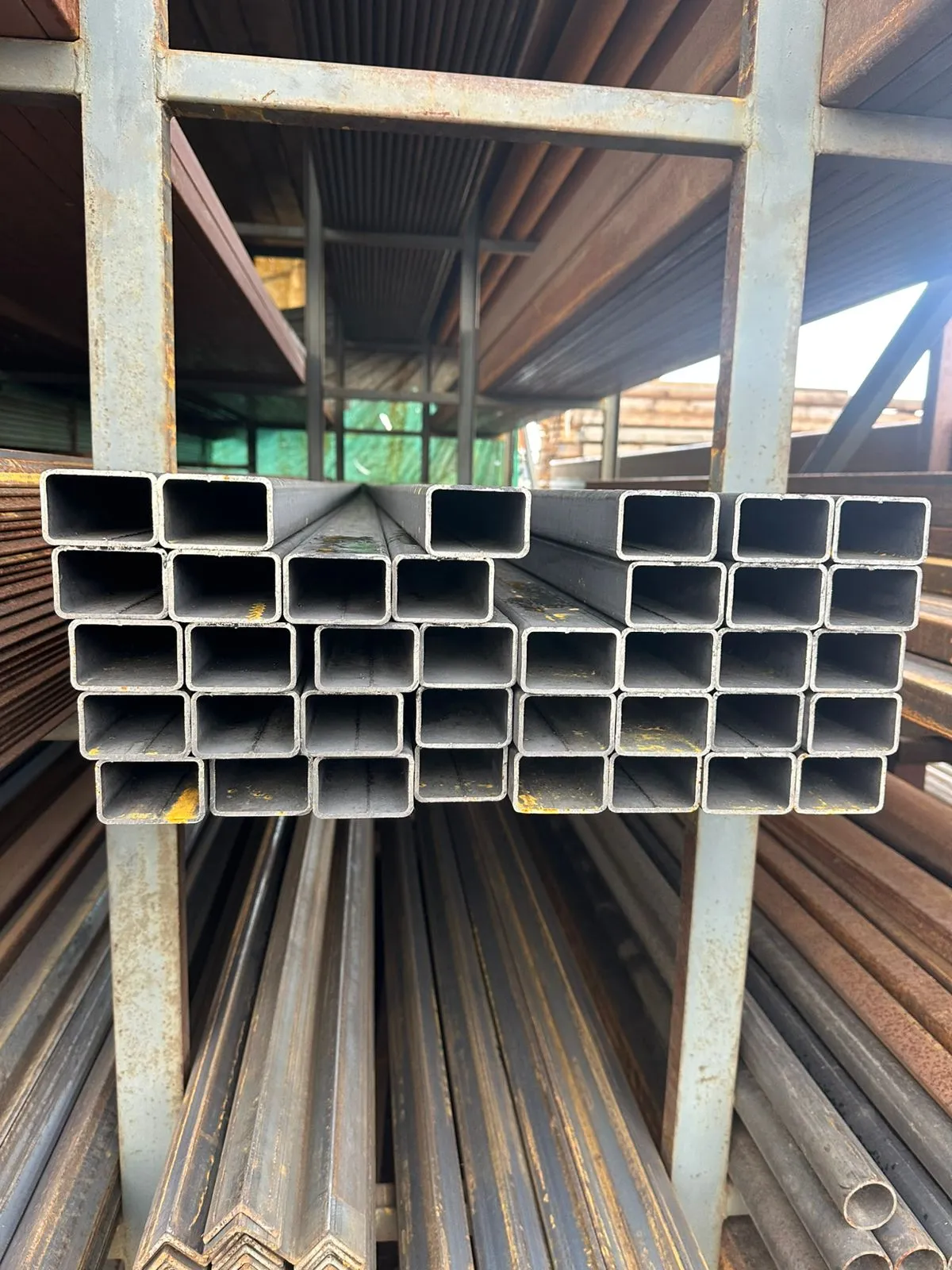 Купить Труба профильная 60х40х3 мм