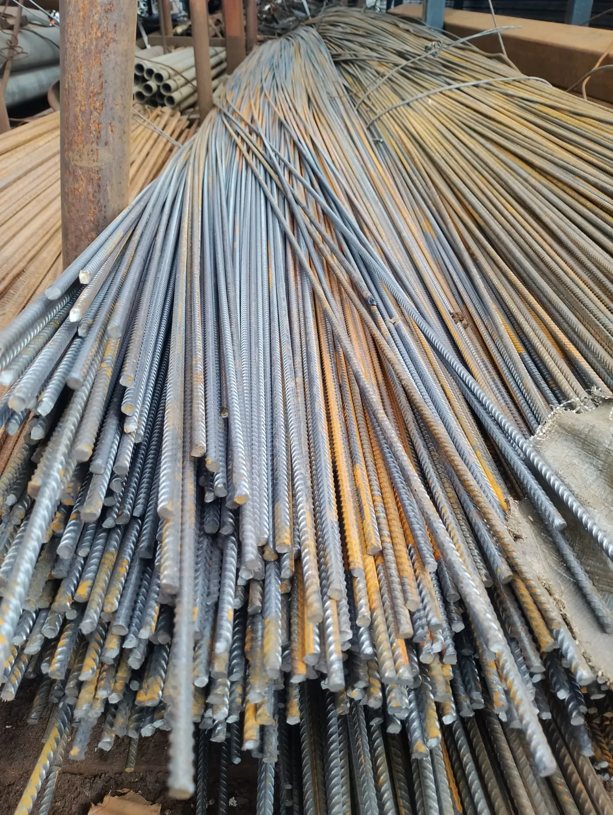 Купить Арматура рифленая А3 500С 6 мм