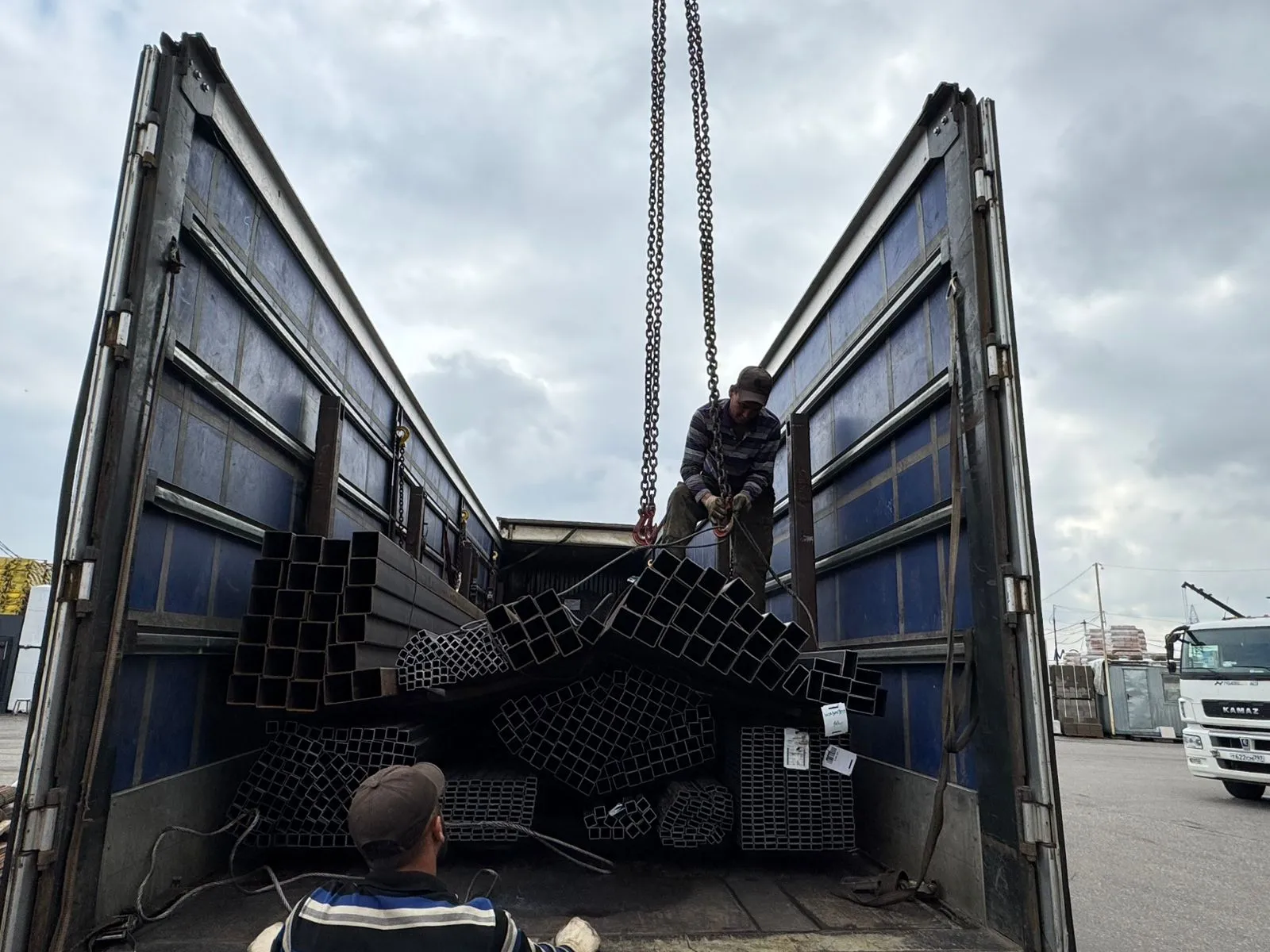 Купить Труба профильная 80х80х2.5 мм
