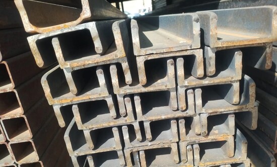 Швеллер для лестницы