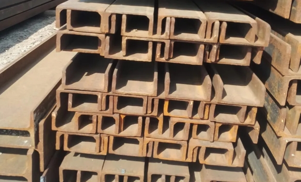 Швеллер для козырька