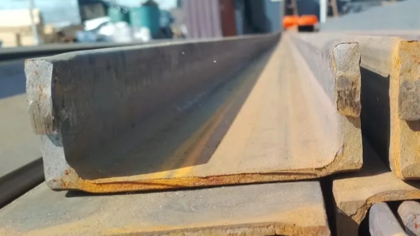 Швеллер для навеса